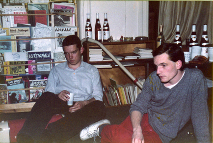  Kunst, Selbstorganisation, Wandmalerei, Film, Aktion 